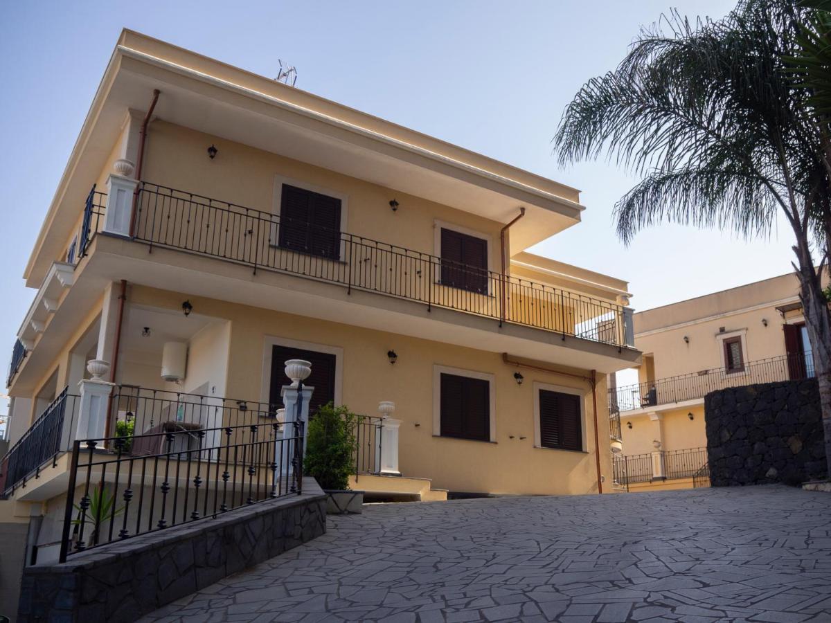 Viaggio In Sicilia B&B Gravina di Catania Bagian luar foto